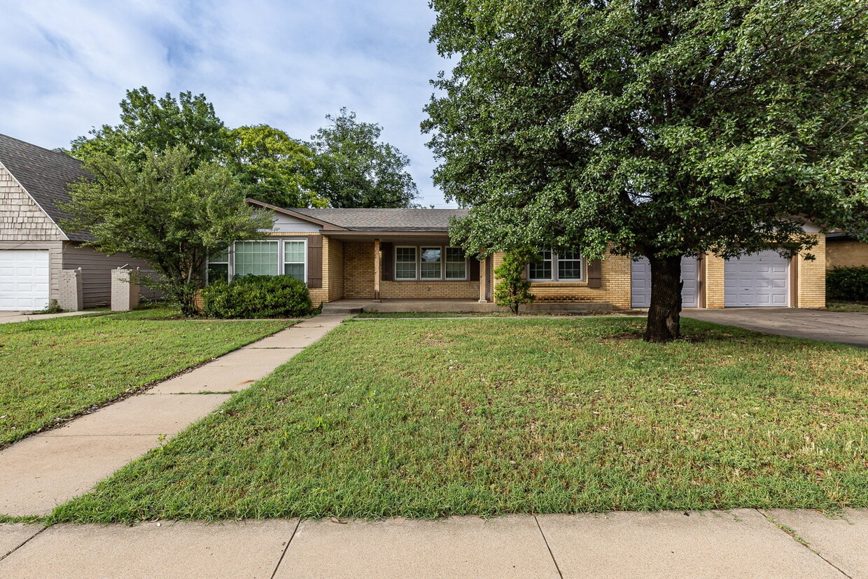 Primary Photo - 4 Bedroom in Tech Terrace