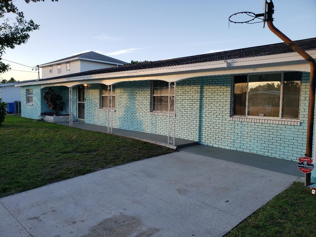 Primary Photo - 10715 Dowry Ave