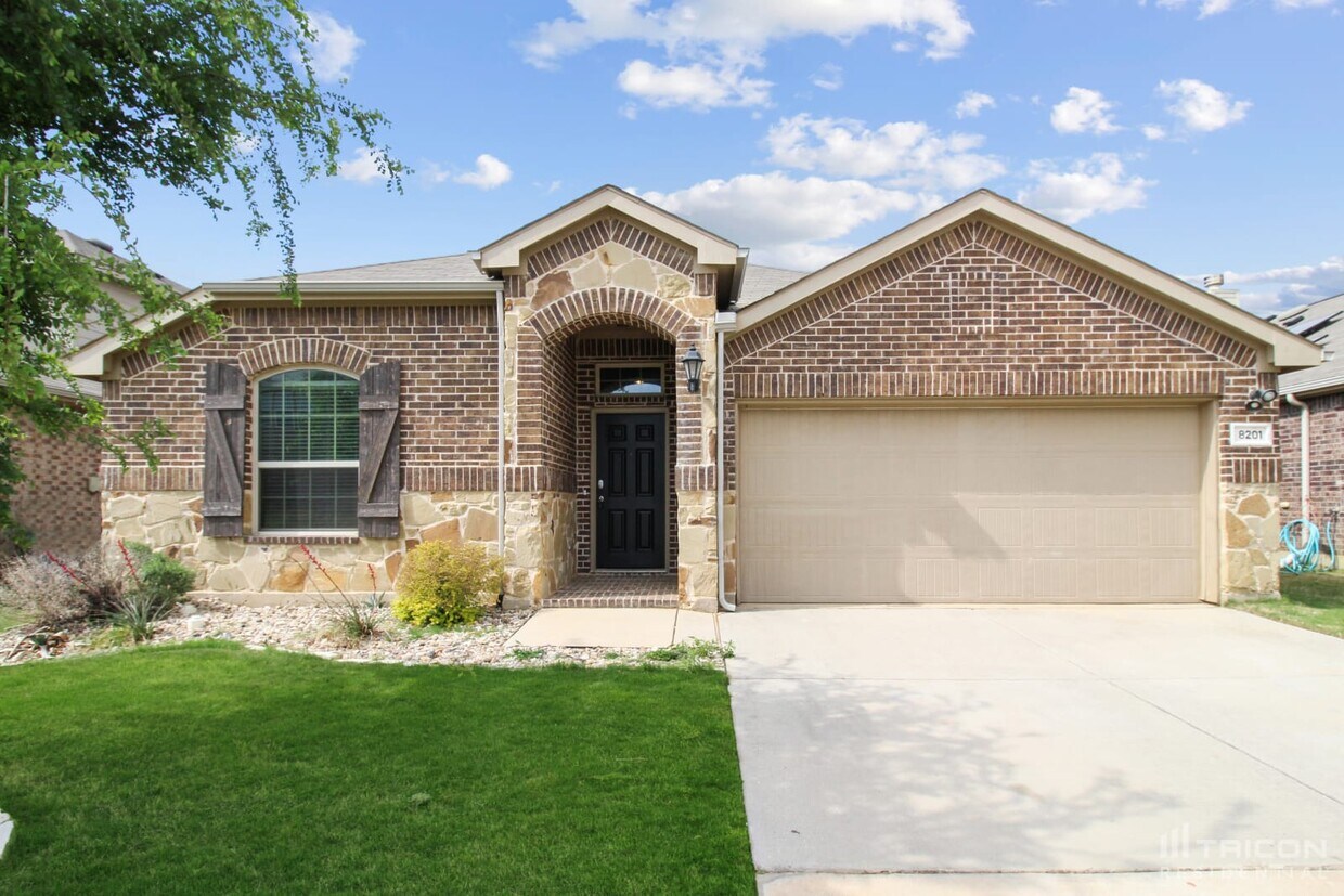 8201 Black Hills Trail Aubrey TX House Rental in Cross Roads, TX