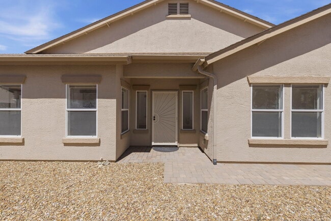 Building Photo - 12683 E Viento St