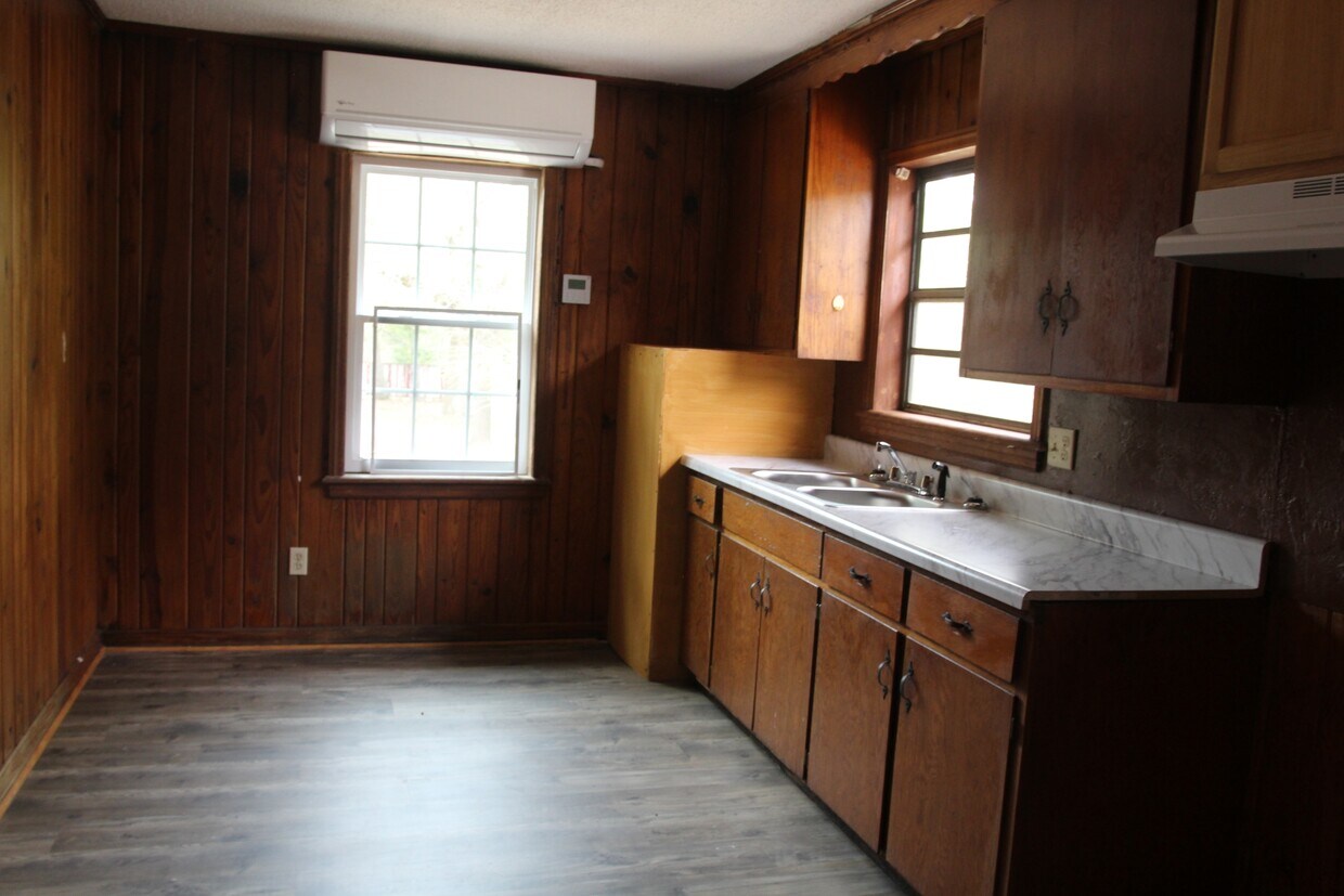 Foto del edificio - 802 N Cleveland St