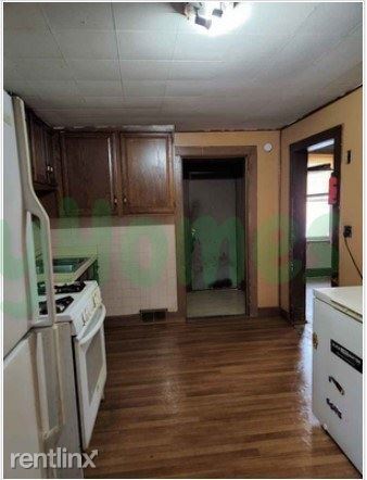 Building Photo - 2 br, 1 bath House - 3598 East 75th Street
