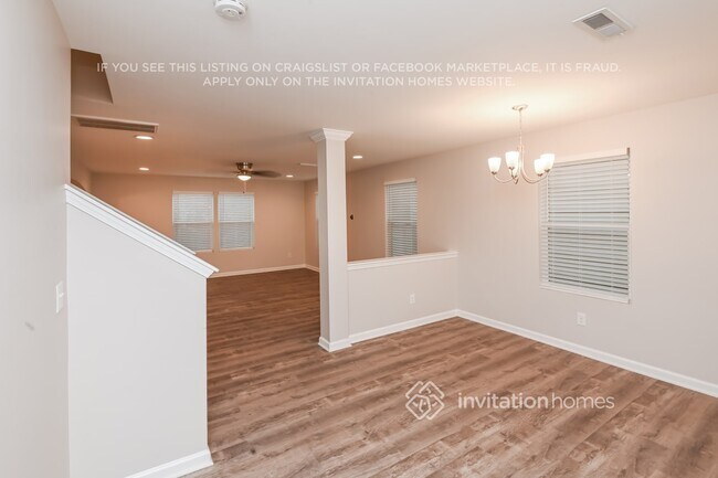 Building Photo - 1062 Manston Pl SW