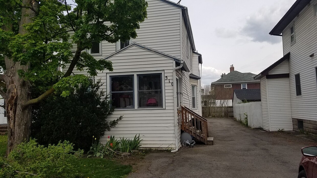 Primary Photo - 510 S Washington St