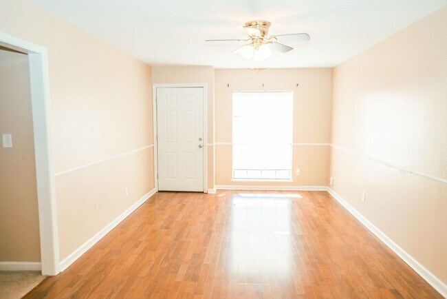 Building Photo - SOUTH BOSSIER!