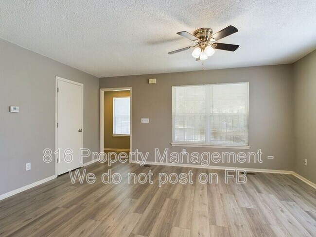 Foto del edificio - 2314-2316 Monroe Ave