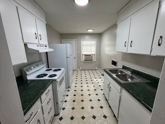 Foto del edificio - 3436 Washburn Ave