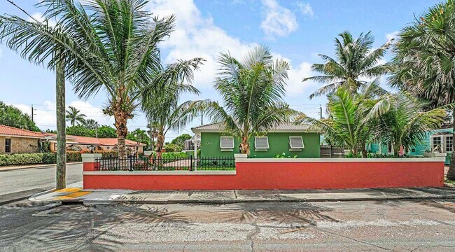 Foto del edificio - 532 N Palmway