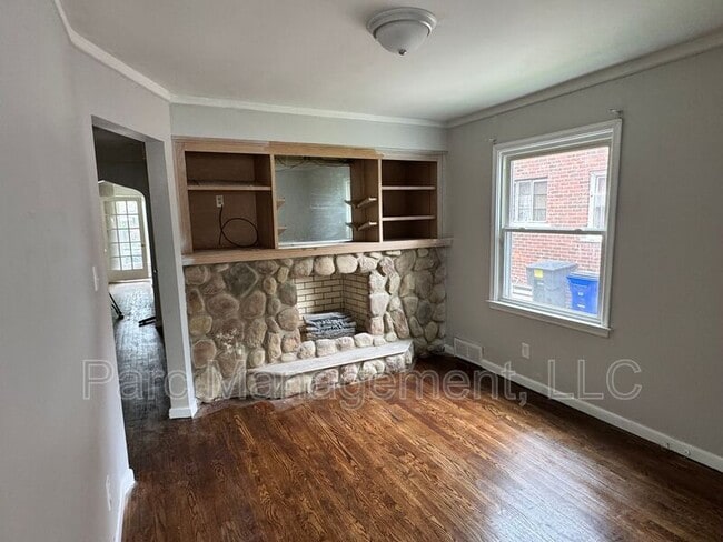 Building Photo - 13574 Mansfield St