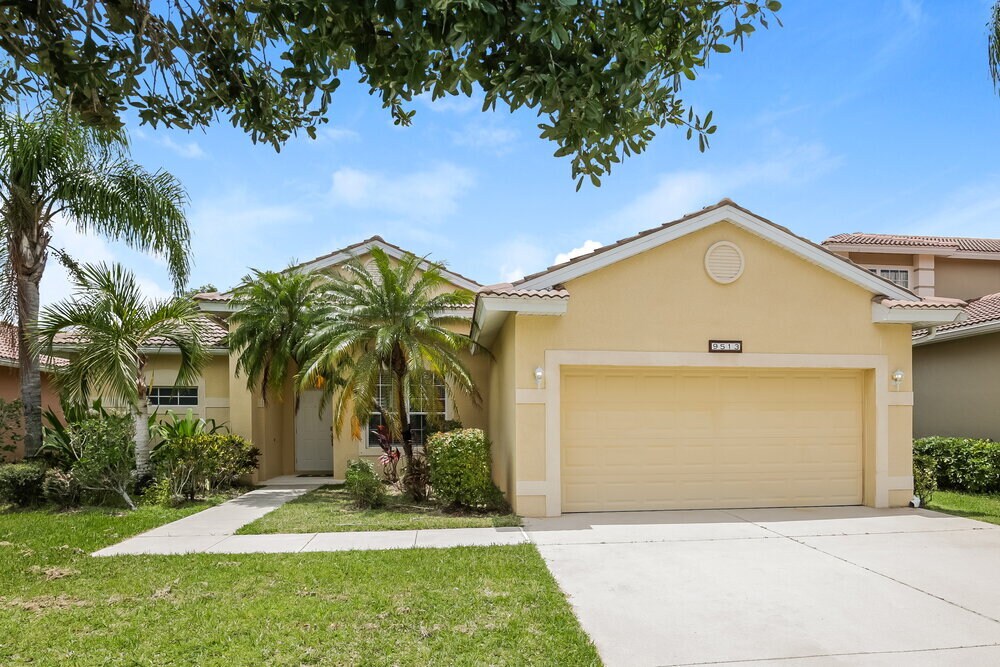 Primary Photo - 9513 Blue Stone Cir