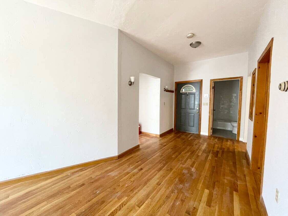 Primary Photo - 259 North St
