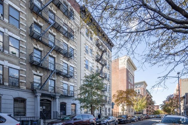 Building Photo - 518 W 146th St