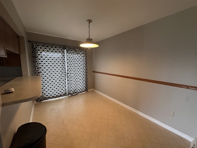 Building Photo - 1346 Nadenbousch Ln