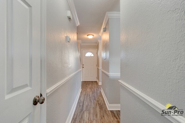 Building Photo - 480 Reed Canal Rd