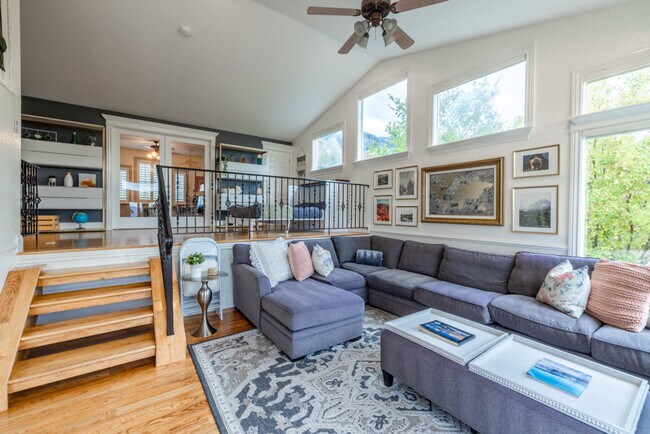 Foto del edificio - 10098 Wasatch Blvd