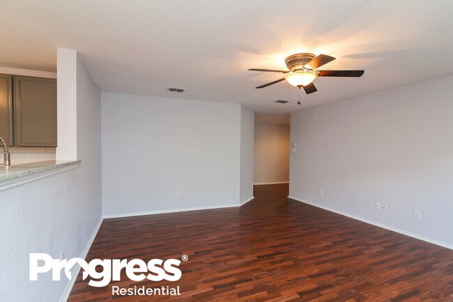 Building Photo - 1132 W Cottonwood Dr