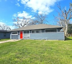 Building Photo - 5935 Beldart St