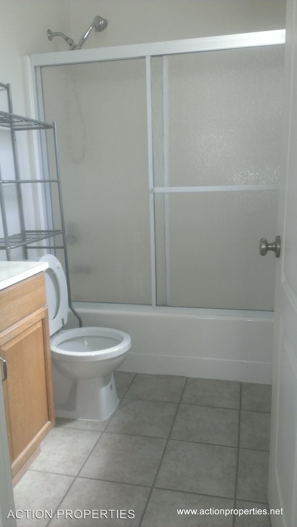 Foto del edificio - 2 br, 2 bath House - 350 Main Street #A