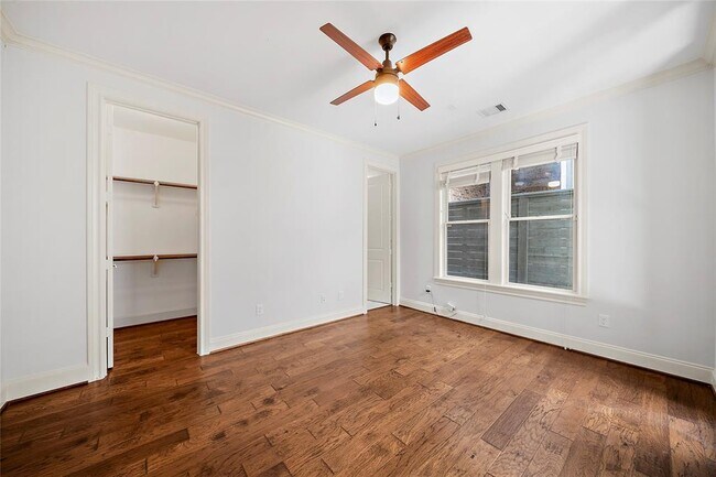 Foto del edificio - 3921 Gramercy St