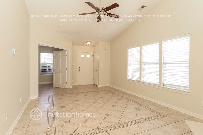 Foto del edificio - 1024 Salmon River Dr