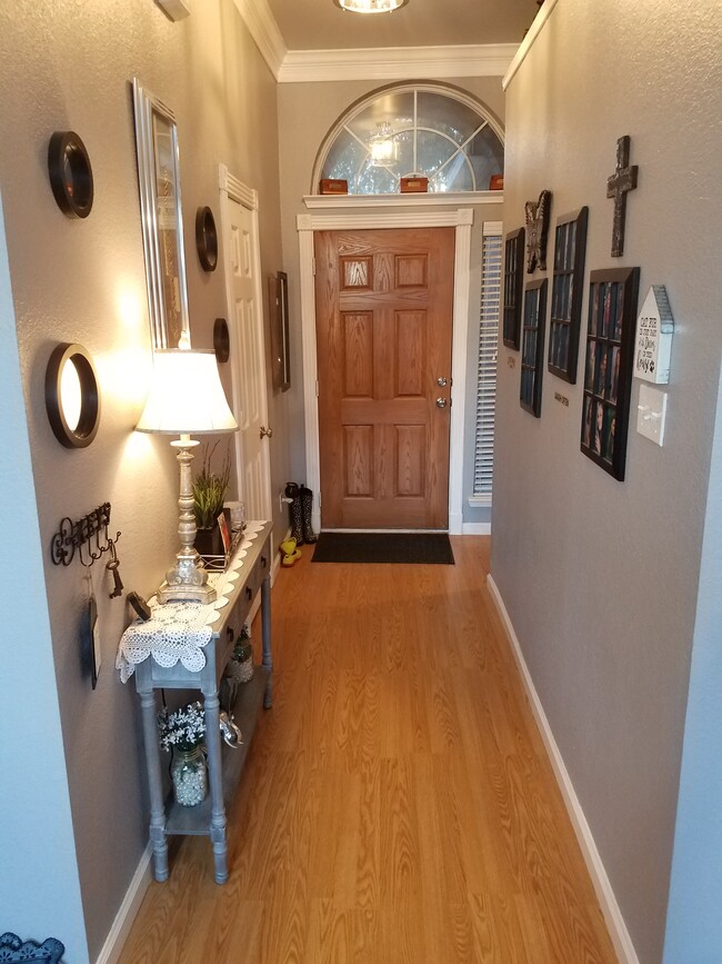 Foto del edificio - 4701 Rincon Way