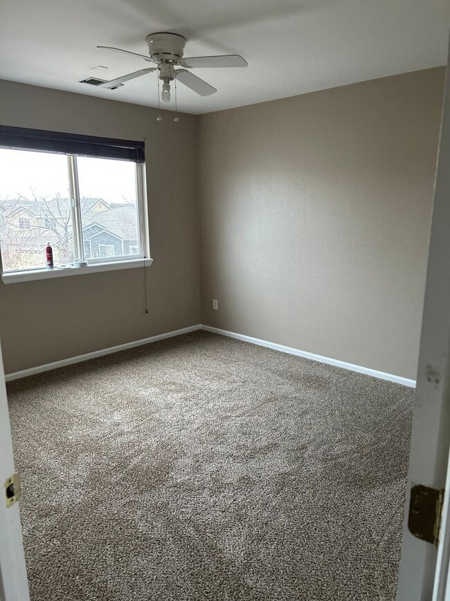 Building Photo - 12421 S Hollow Creek Ct