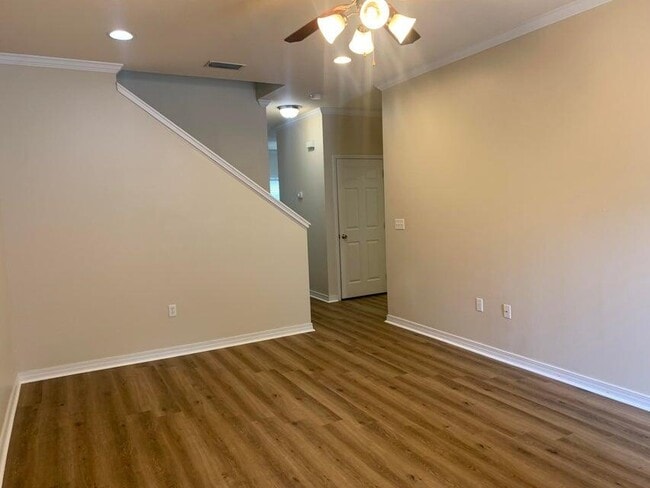 Foto del edificio - 1467 Bentley Cir