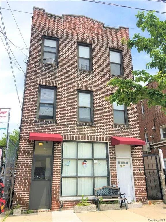 Building Photo - 1840 Bronxdale Ave