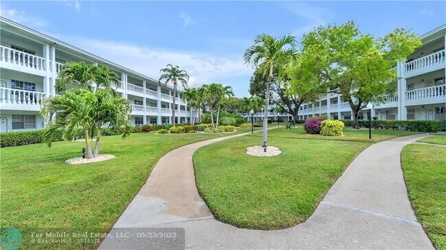Foto del edificio - 5200 NE 24th Terrace