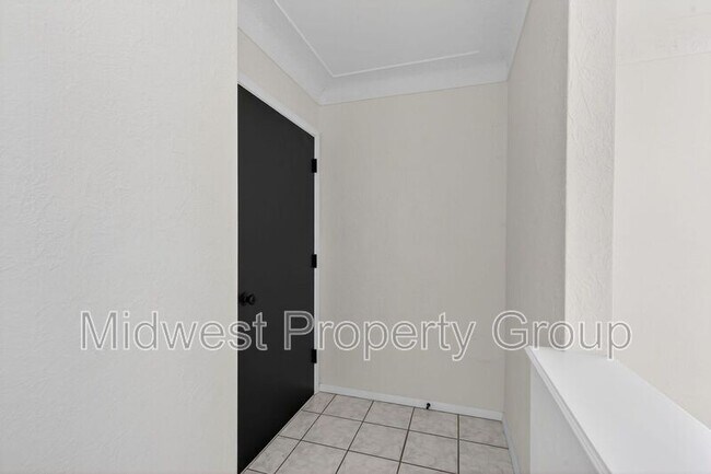 Foto del edificio - 5165 West Wood Drive