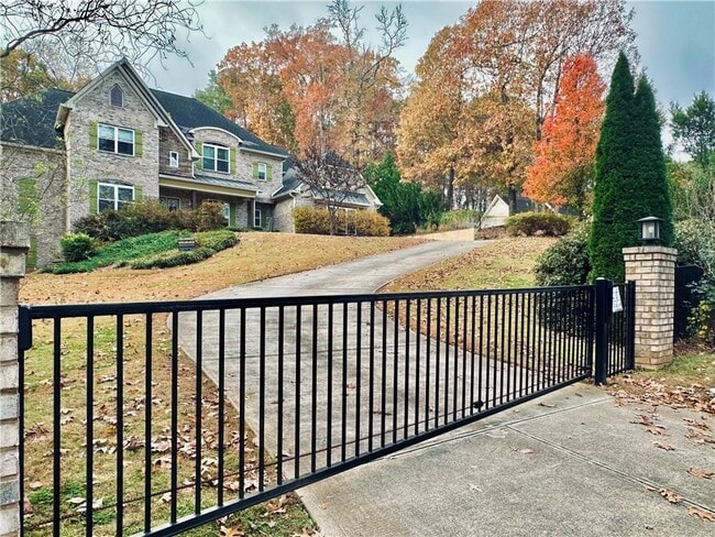 Foto del edificio - 3232 Brookview Rd