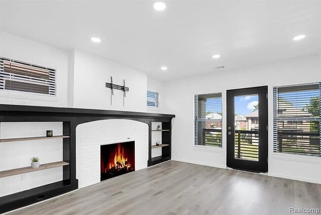 Building Photo - 2641 Monterey St
