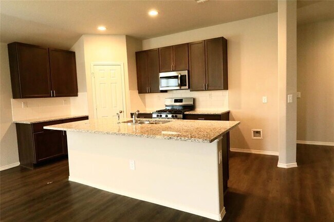 Building Photo - 21026 Wenze Ln