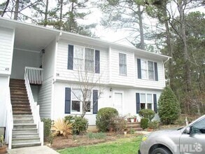 Building Photo - 121 Westview Dr