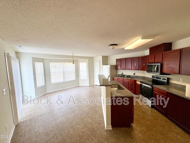 Foto del edificio - 2422 Quarry Ridge Ln