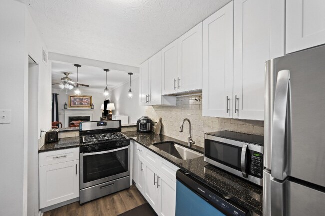 Foto del edificio - 3371 Spring Harbour Dr