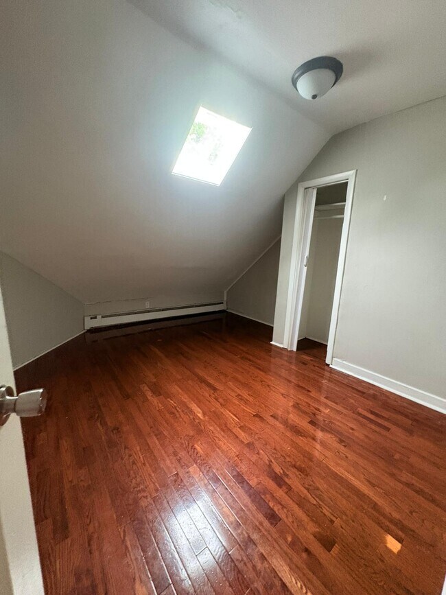 Foto del edificio - 322 Sherman Ave