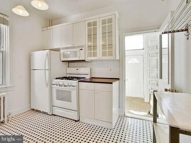 Foto del edificio - 426 Shepherd St NW