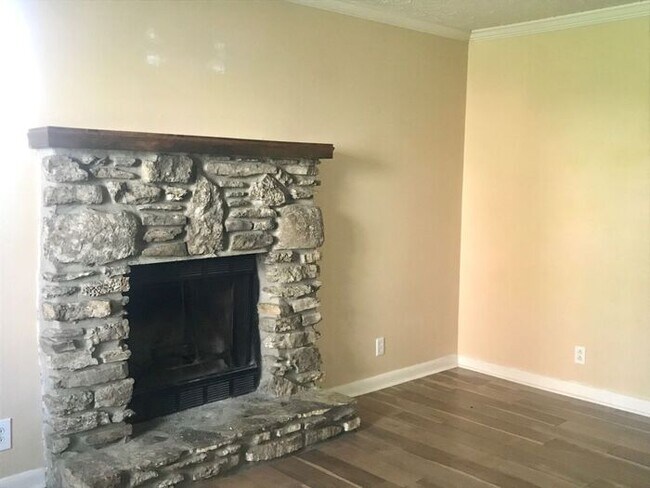 Foto del edificio - Opryland 2 Bed 1.5 Bath Townhouse! Donelso...