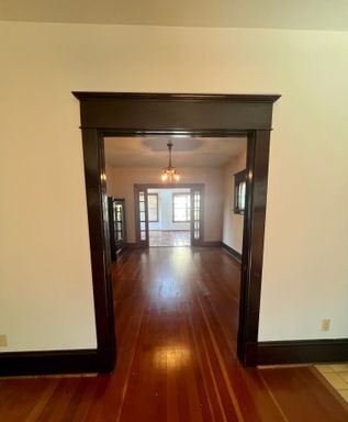 Foto del edificio - Beautiful 3 Bedroom Home in the Heart of Q...