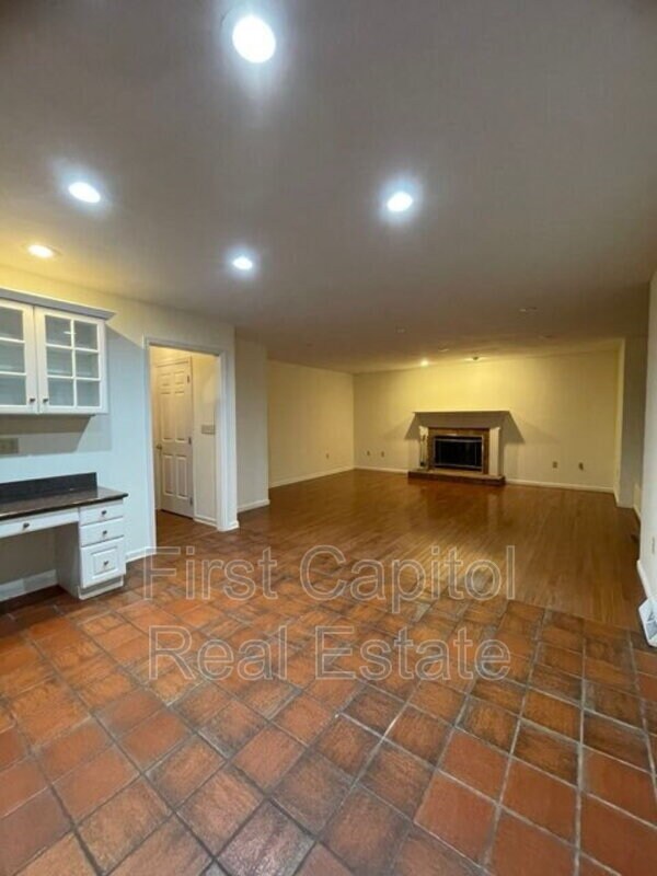 Foto del edificio - 3608 Regency Ln