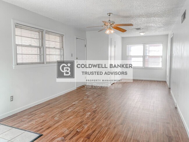 Foto del edificio - 4904 44th St