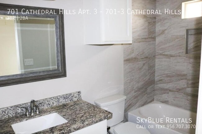 Building Photo - 701 Cathedral Hl