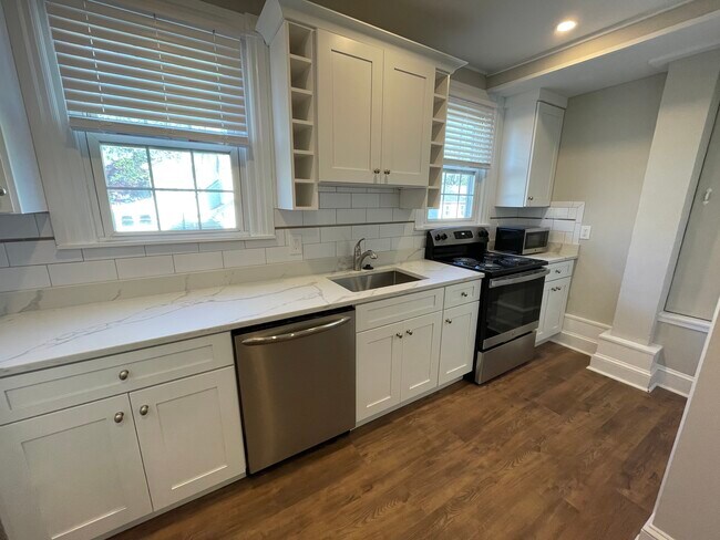Cocina - 303 S Olive St