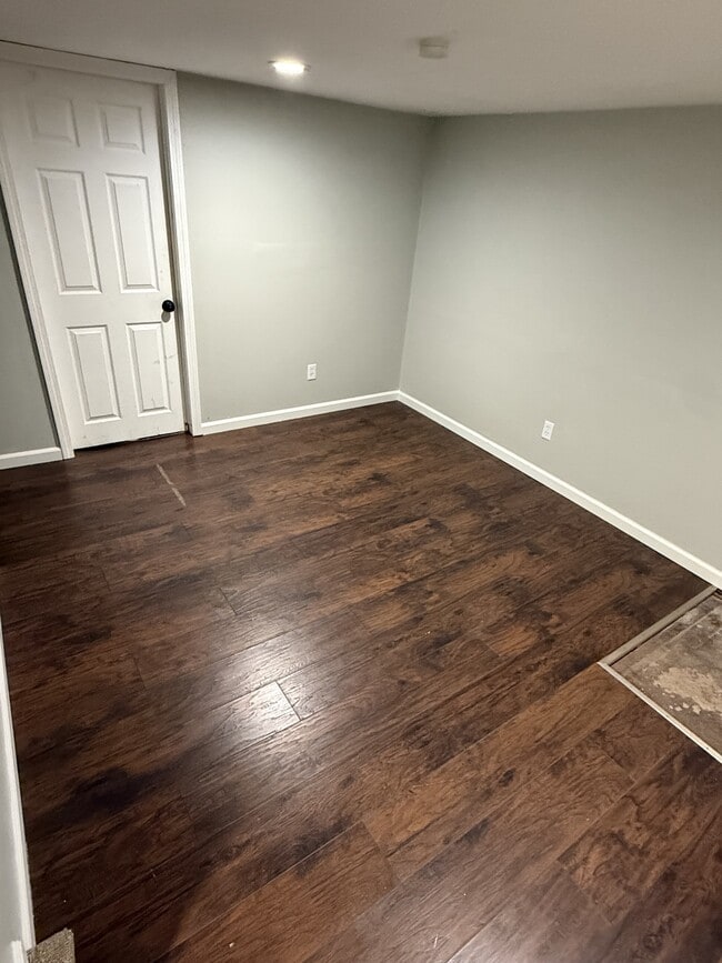 Foto del edificio - 59 Elmhurst Cir