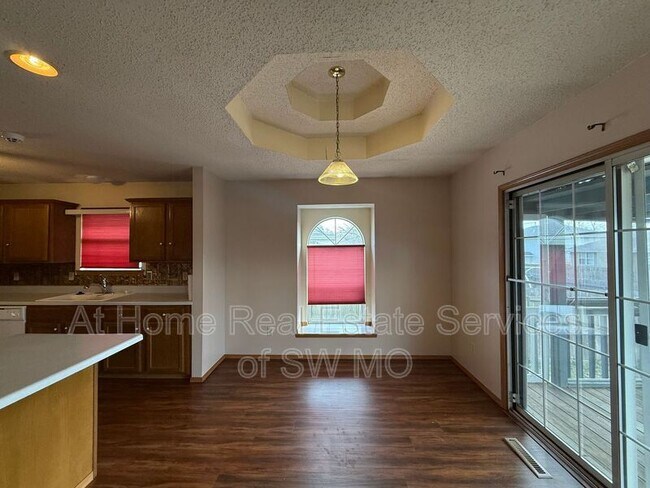 Foto del edificio - 3004 W Knob Hill St