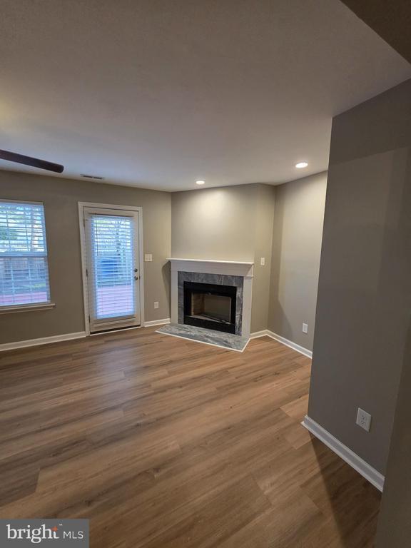 Foto del edificio - 1965 Abbotsbury Way