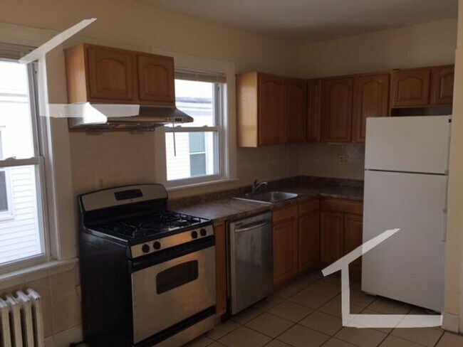 Foto del edificio - 114 Murdock St