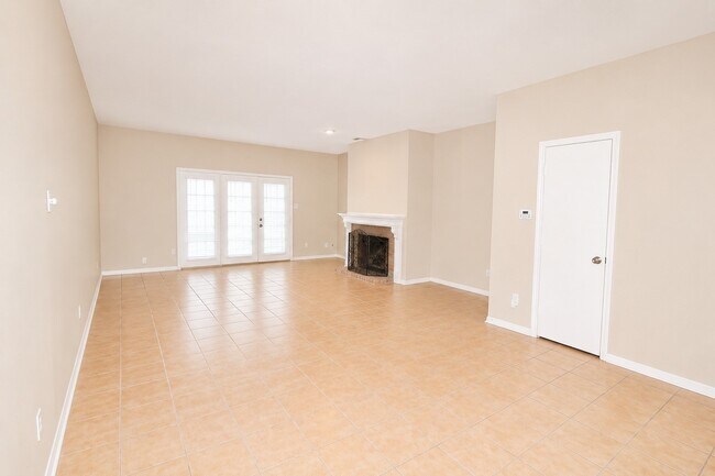 Building Photo - 5916 Woodway Place Ct