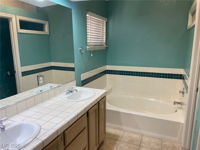 Building Photo - 2437 Rice Flower Cir